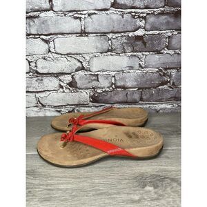 Vionic Bella 2 Red Synthetic Bow Casual Thong Sandals Women’s Sz 8.5M US/40EU